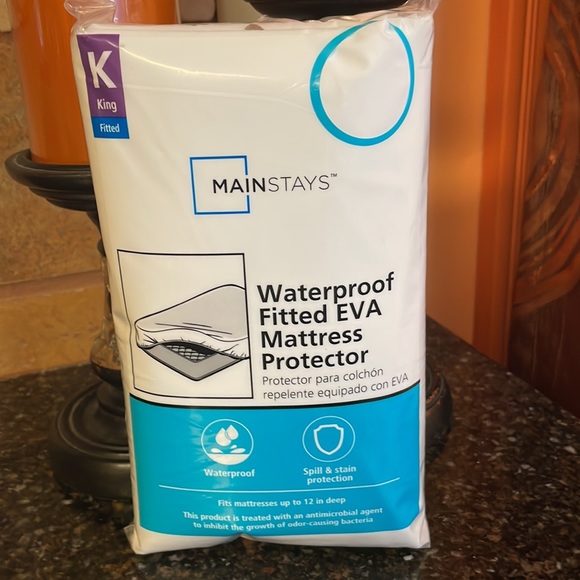Mattress Protector - Picture 2 of 3